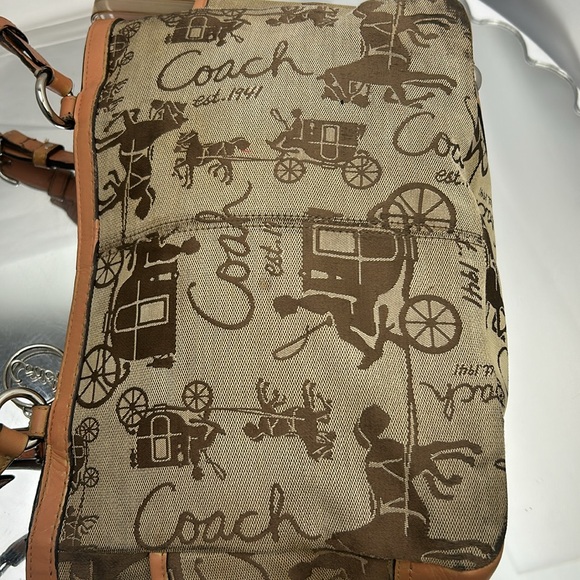Authentic Coach horse and carriage print canvas bag - Picture 16 of 16